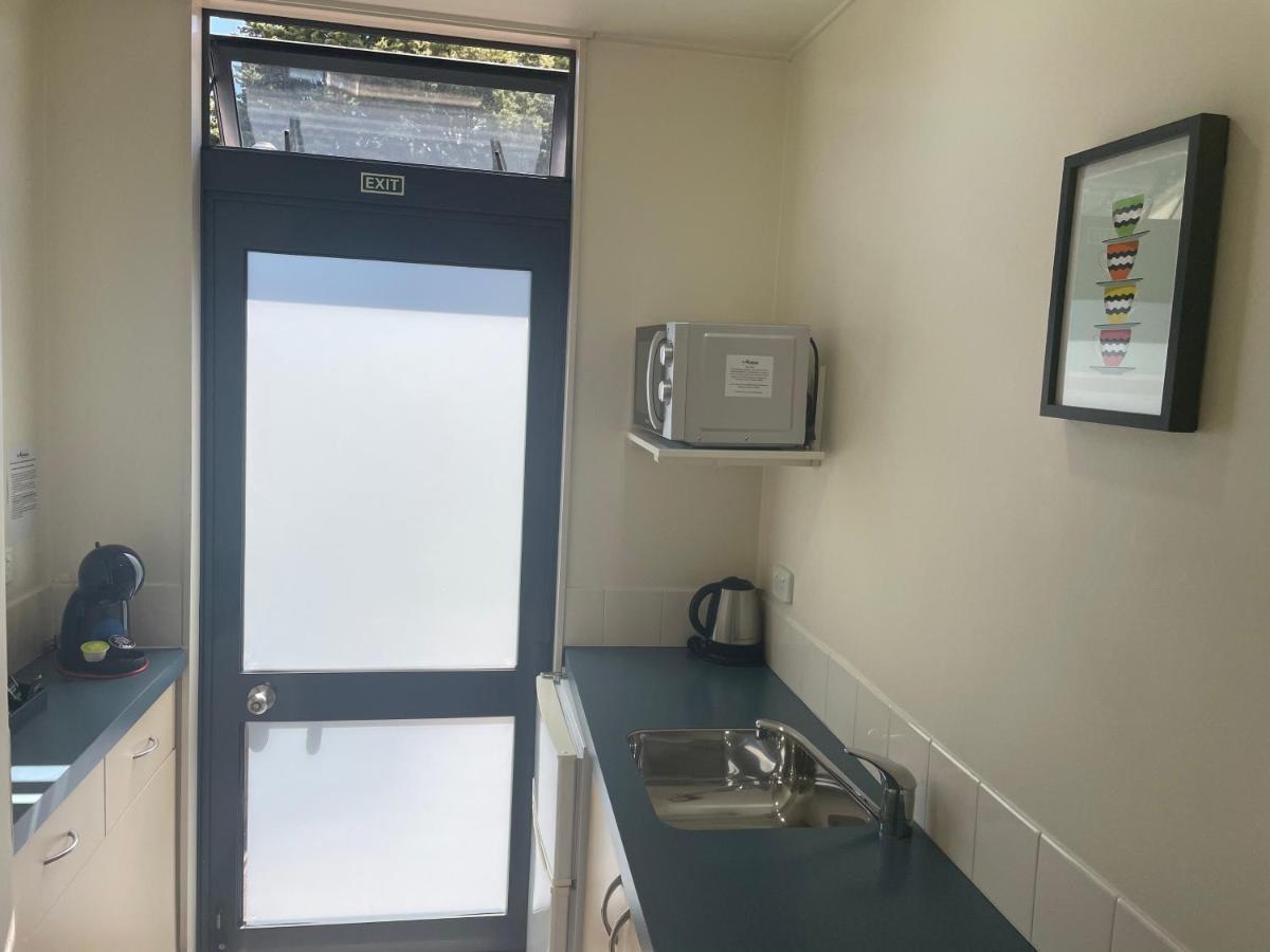 Academy Motor Inn Tauranga Extérieur photo